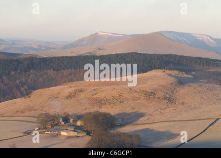 Ladybower Vorratsbehälter und Derwent Valley von Derwent Kante Stockfoto