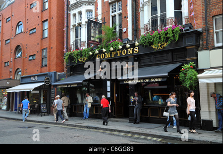 Comptons Pub, Old Compton Street, Soho, London, England, UK Stockfoto