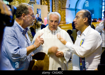 Präsident Felipe Calderon besucht Kirche in Morelia mit Peter Greenberg Stockfoto