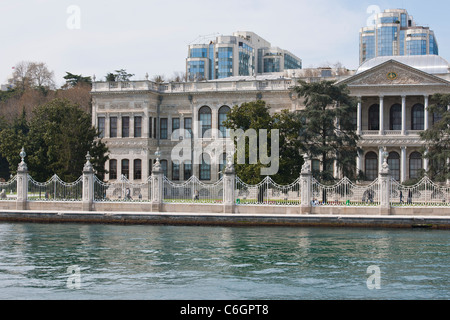 Dolmabahce Palast, ehemalige Residenz der Bosporus, Golden Horn, Marmarameer, Istanbul, Mustafa Kemal Atatürk, Constantinople Stockfoto