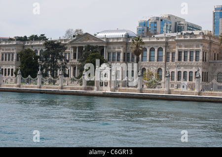 Dolmabahce Palast, ehemalige Residenz der Bosporus, Golden Horn, Marmarameer, Istanbul, Mustafa Kemal Atatürk, Constantinople Stockfoto