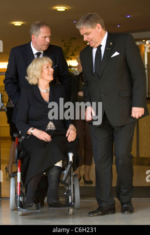 Camilla, Herzogin von Cornwall, im Rollstuhl, besucht die polnischen sozial- und Kulturverein, das Buch zu unterzeichnen Stockfoto