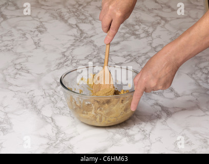 Mehl, Zucker und Butter werden vermischt, mit Platz für Text Stockfoto