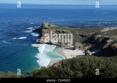 Blick zum Strand vom Kap der guten Hoffnung und Cape Point, Table Mountain National Park, Western Cape, Südafrika Stockfoto