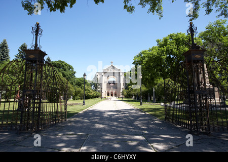 Tore auf dem Gelände des St.-Bonifatius-Kathedrale französische Viertel Winnipeg Manitoba Kanada Stockfoto