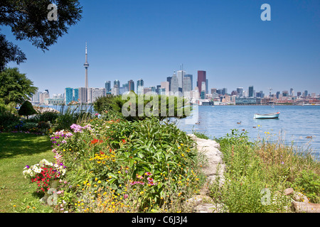 Von der Inselmitte, Stadt Lake Front von Downtown Toronto Skyline Panorama View Lake Ontario in Ontario gesehen; Kanada; Stockfoto