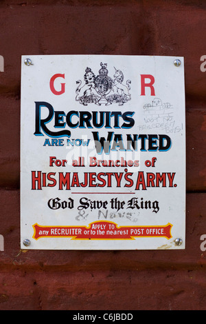 Information der Öffentlichkeit Zeichen für die Einstellung in den Streitkräften im 1. Weltkrieg Stockfoto
