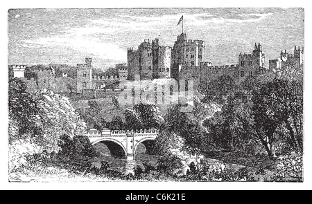 Alnwick Castle, das in Alnwick, Northumberland County. 1890 Vintage gravierten Abbildung. Vektor-Gravur. Stockfoto