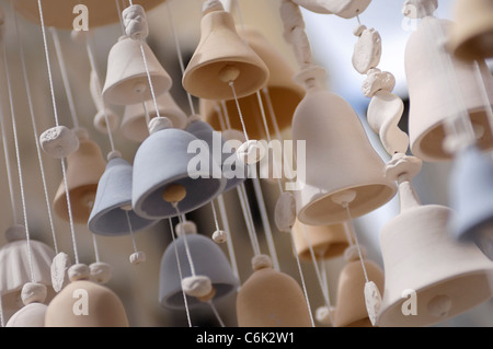 Dekorative Keramik Glocken Windspiel Stockfoto