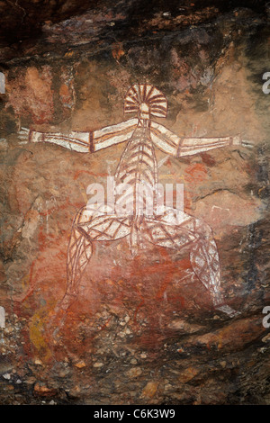 Aborigine-Felskunst des Geistes Nabulwinjbulwinj, Anbangbang Gallery, am Burrunggui, Kakadu National Park, NT, Australien Stockfoto