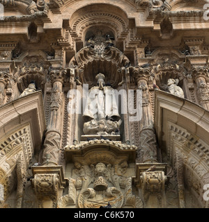 Carven auf ein Kloster von San Francisco, Altstadt von Lima, Lima, Peru Stockfoto