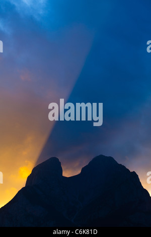 Spanien, Katalonien, Pyrenäen, Pedraforca. Der Pedraforca Berg im Herzen des Naturparks Cadí-Moixeró. Stockfoto