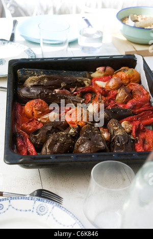 Ofen gegartes Gemüse Stockfoto