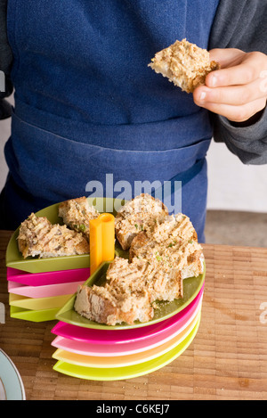 Elie Ei und Sardine öffnen konfrontiert sandwiches Stockfoto