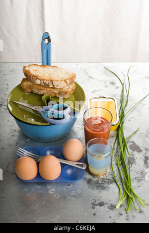 Elie Ei und Sardine öffnen konfrontiert sandwiches Stockfoto