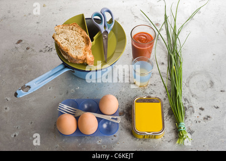 Elie Ei und Sardine öffnen konfrontiert sandwiches Stockfoto