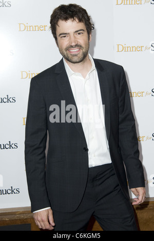 Ron Livingston The NY Film-Premiere von "Dinner für Spinner" im Ziegfeld Theatre - in Ankunft New York City, USA- Stockfoto