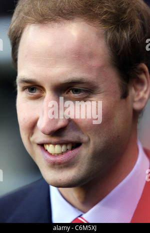 Prinz William besucht die RBS 6 Nations Championship match zwischen England und Wales im Twickenham Stadion London, England- Stockfoto