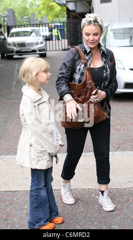 Gail Porter verlässt die ITV Studios London, England - 02.08.10 Stockfoto