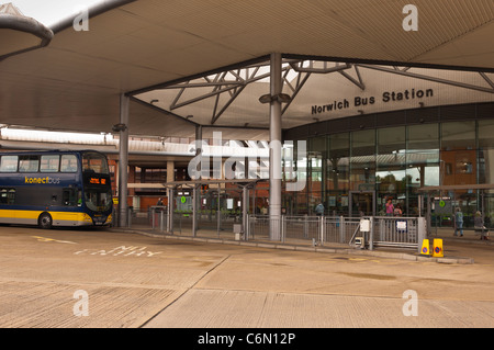 Norwich-Busbahnhof in Norwich, Norfolk, England, Großbritannien, Großbritannien Stockfoto