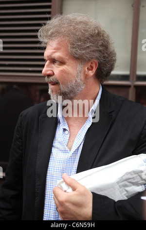 Tom Jones Sohn Mark Woodward außerhalb der BBC Radio One Studios London, England - 27.07.10 Stockfoto