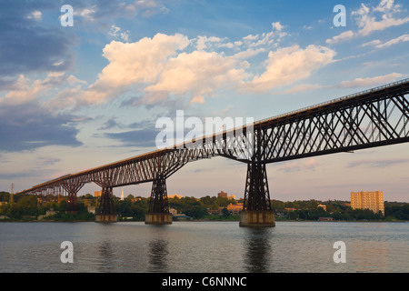 Gehweg über den Hudson State Historic Park Fußgängerbrücke über den Hudson River von Poughkeepsie Highland New York Stockfoto