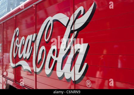 Ein Coca-Cola Lieferwagen ist im New Yorker Stadtteil Manhattan, NY, Dienstag, 2. August 2011 abgebildet. Stockfoto