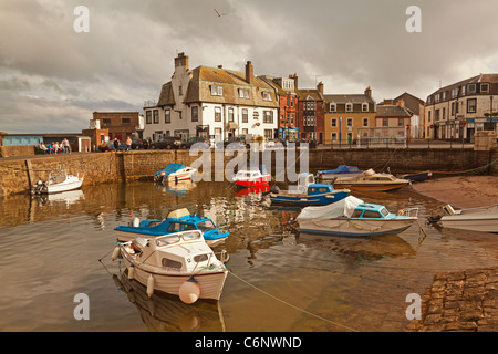 Millport Hafen und das Royal George Hotel, Isle of Cumbrae Stockfoto