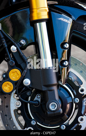 Sport Motorrad Vorderrad. Gabeln und Bremsscheibe detail. Sport Motorrad detail Stockfoto