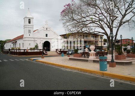 Las Tablas, Los Santos, Panama.  Hauptplatz und der Kirche Santa Librada. Stockfoto