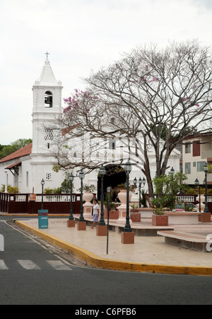 Las Tablas, Los Santos, Panama.  Hauptplatz und der Kirche Santa Librada. Stockfoto