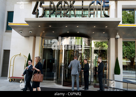 45 Park Lane Luxushotel & Schnitt Restaurant, London Stockfoto