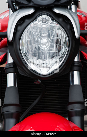 Suzuki Gladius Motorrad vorne Stockfoto