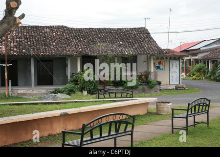 Ländliche Kleinstadt Gebäude im Inneren der Provinz Panama. Stockfoto