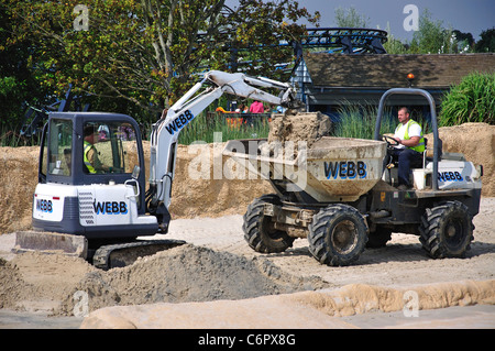 Erdbewegungsmaschinen, Thorpe Park Freizeitpark, Chertsey, Surrey, England, Vereinigtes Königreich Stockfoto