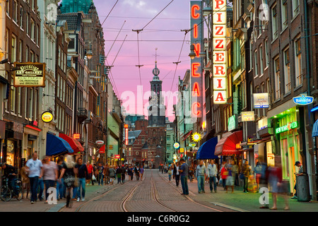 Europa, Niederlande, Amsterdam, Munttoren Blick vom Rembrandtplein Stockfoto