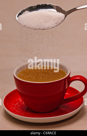 Zu viel Zucker kann Übergewicht verursachen. Stockfoto