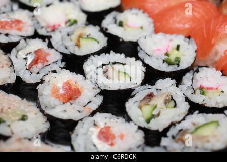 Eine Auswahl an Sushi Stockfoto