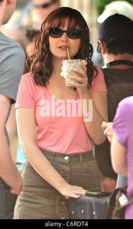 Ginnifer Goodwin Dreharbeiten am Set ihres neuen Films "Etwas geborgt". New York City, USA - 02.06.10 Stockfoto