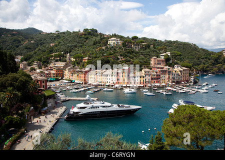 Die berühmte Stadt von Portofino, Ligurien, Italien, der Hafen mit Booten und Segelboote Stockfoto