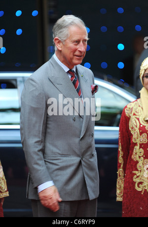 Seine königliche Hoheit Prinz Charles, Prince Of Wales UK Royal Premiere von "Arabia 3D" im IMAX-Kino. London, England - 24.05.10 Stockfoto