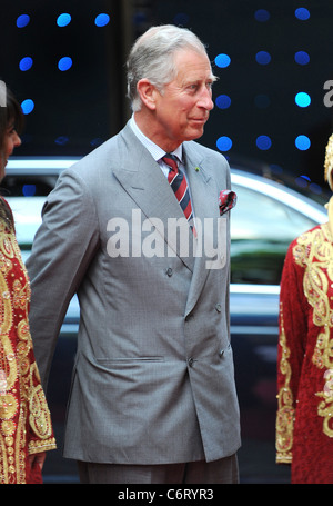 Seine königliche Hoheit Prinz Charles, Prince Of Wales UK Royal Premiere von "Arabia 3D" im IMAX-Kino. London, England - 24.05.10 Stockfoto