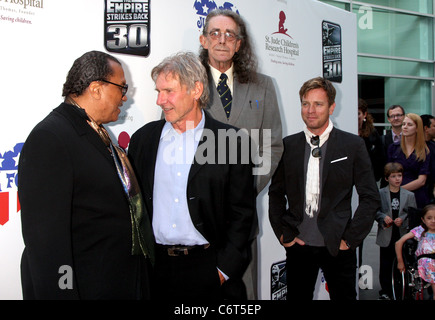 Billy Dee Williams, Harrison Ford, Peter Mayhew & Ewan McGregor kommen an "The Empire Strikes Back" 30. Jahrestag Liebe Stockfoto