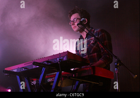 Passion Pit Durchführung im Fillmore Miami Beach in The Jackie Gleason Theater Miami Beach, Florida - 13.06.10 Aruna Gilbert Stockfoto