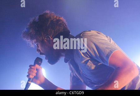 Passion Pit Durchführung im Fillmore Miami Beach in The Jackie Gleason Theater Miami Beach, Florida - 13.06.10 Aruna Gilbert Stockfoto