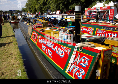 Traditionelle Arbeiten Narrowboat Australien, festgemacht an der Trent und Mersey Kanal im Inland Waterways Festival 2011 Stockfoto