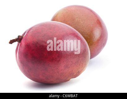 Tropische Früchte Reife Mango isoliert auf weißem Hintergrund Stockfoto