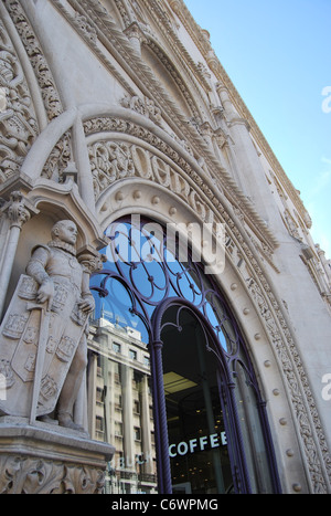 Lissabon-Fassade des Rossio-Bahnhofs Stockfoto