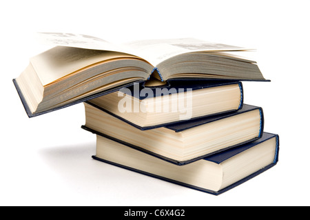 Haufen Bücher, die es ist isoliert auf weiß. Stockfoto