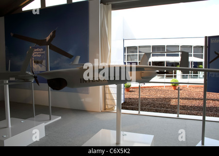 Boeing ScanEagle Drohne auf der Farnborough International Airshow Veranstaltung 23. Juli 2010 in Farnborough, Großbritannien. Stockfoto